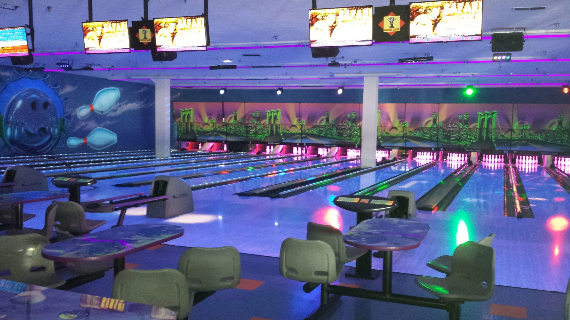 bowling alley Safari Land Indoor Amusement Park